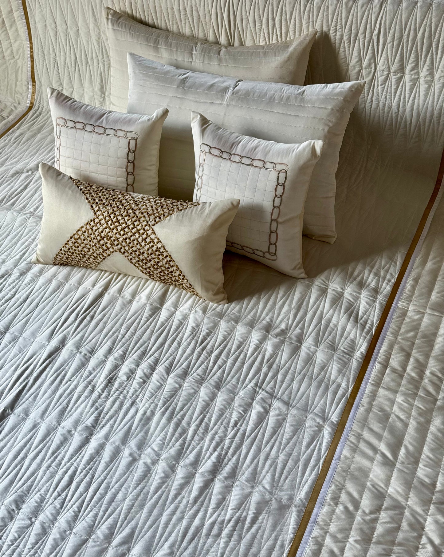The Ivory Star Bedding Set