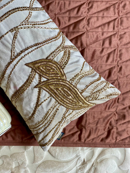 THE BEIGE MAZE SPINE (WITH INSERT)