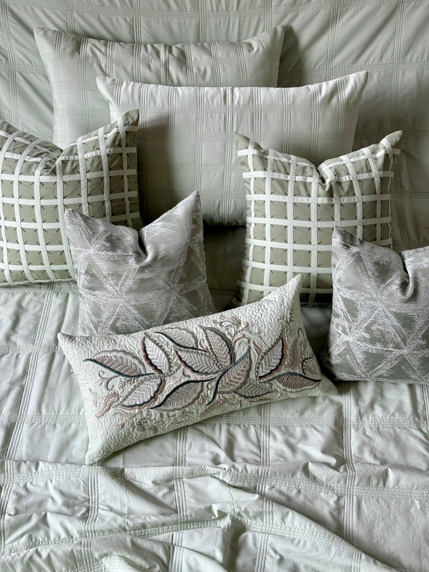 The Cotton Muted Mint Bedding Set
