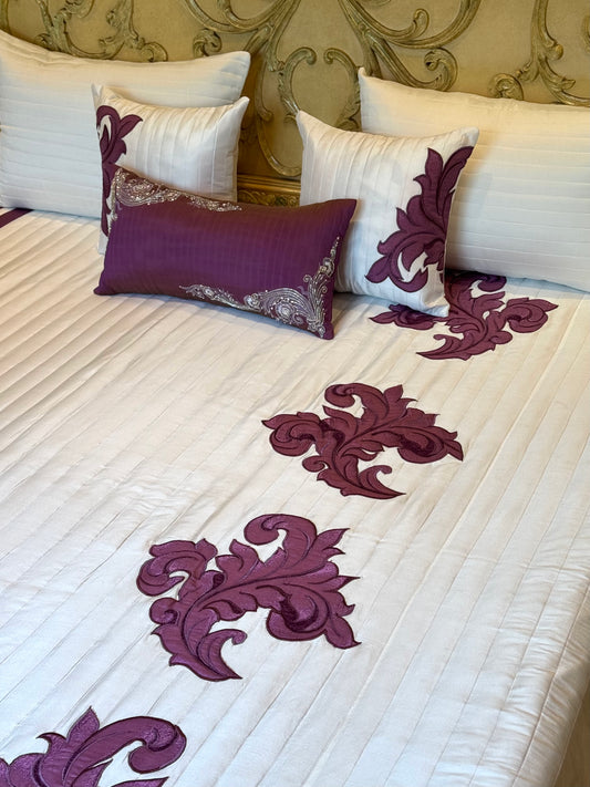 The Purple Leaf Bedding Set