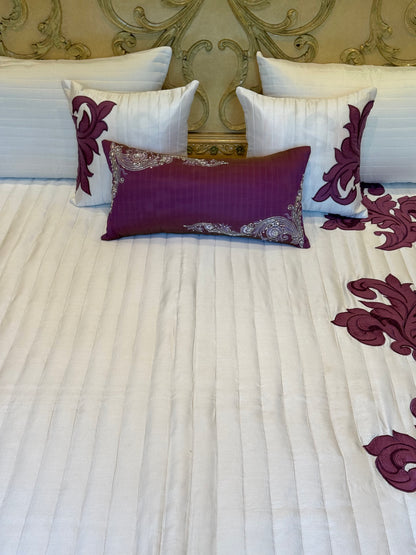 The Purple Leaf Bedding Set
