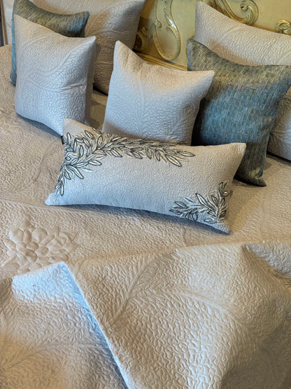 The Silver Fern Bedding Set