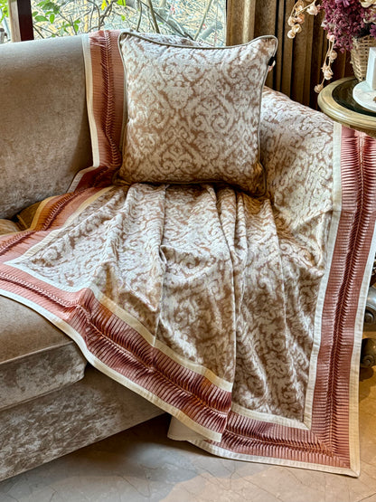 The Verona Damask Throw In Pure Jacquard