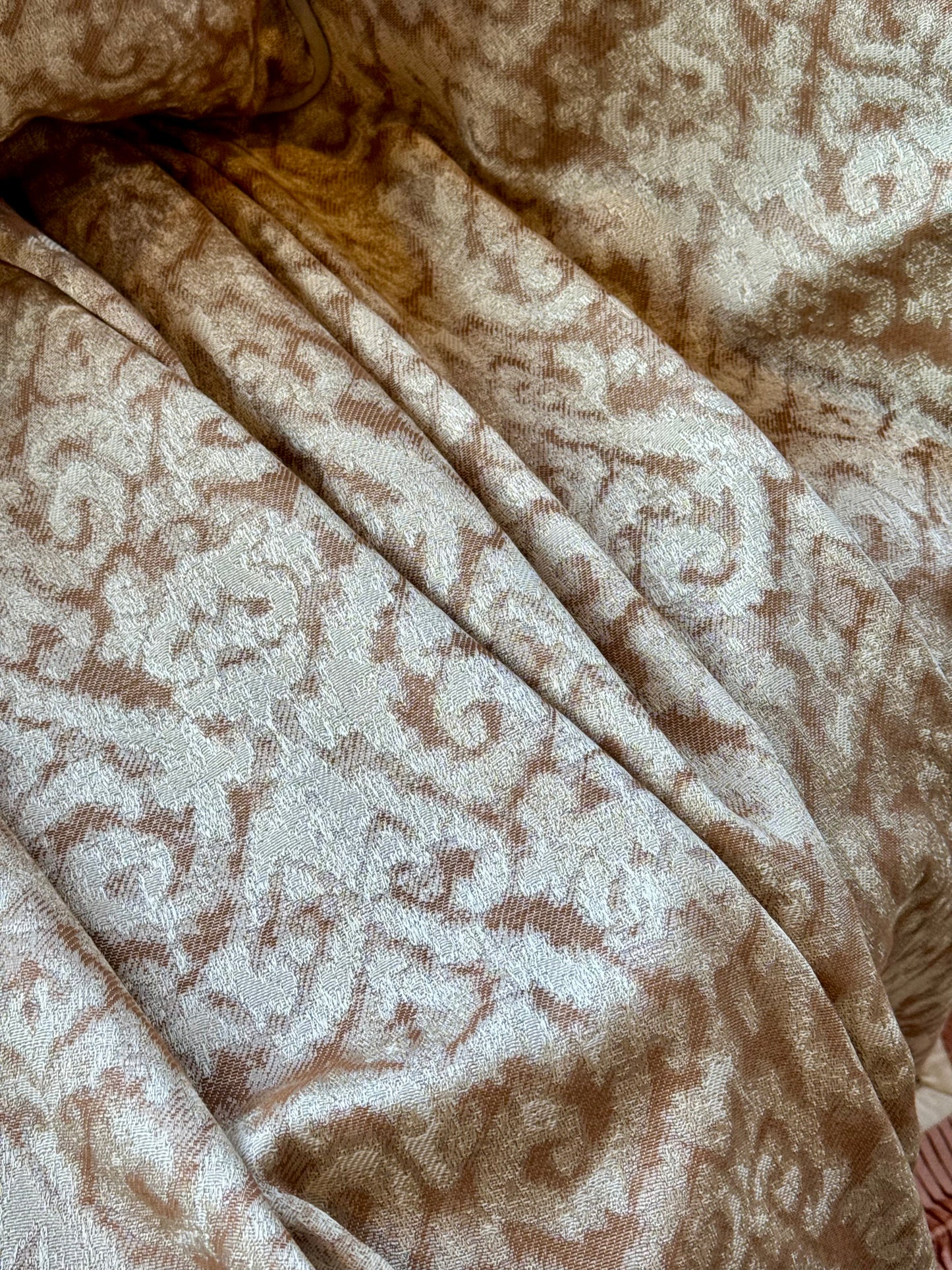 The Verona Damask Throw In Pure Jacquard