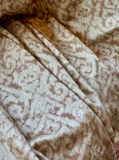 The Verona Damask Throw In Pure Jacquard