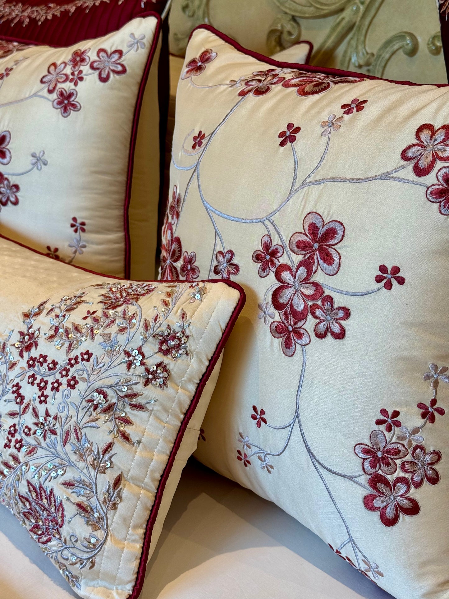 The Crimson Garden Bedding Set