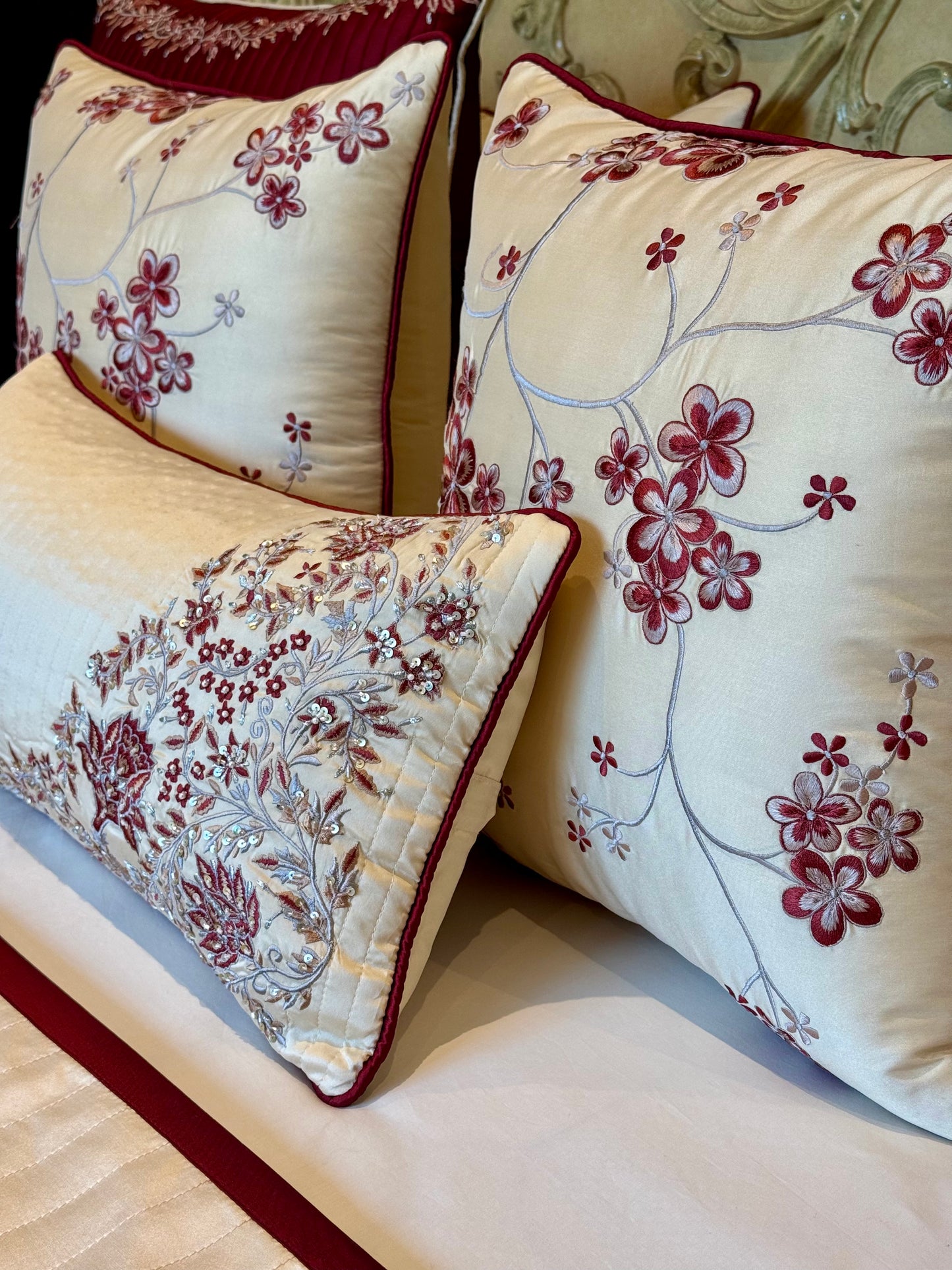The Crimson Garden Bedding Set