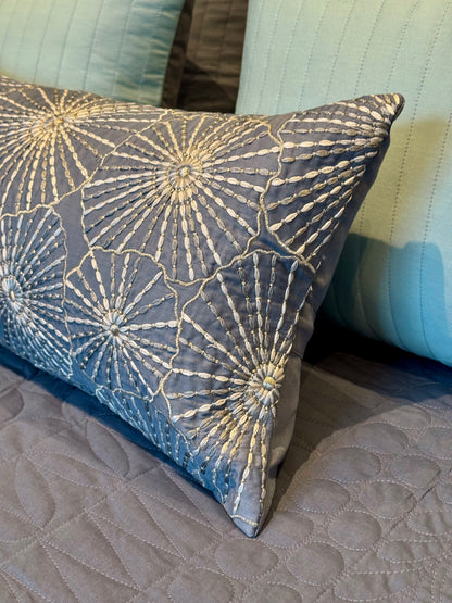 The Cotton Blue Madona Bedding Set