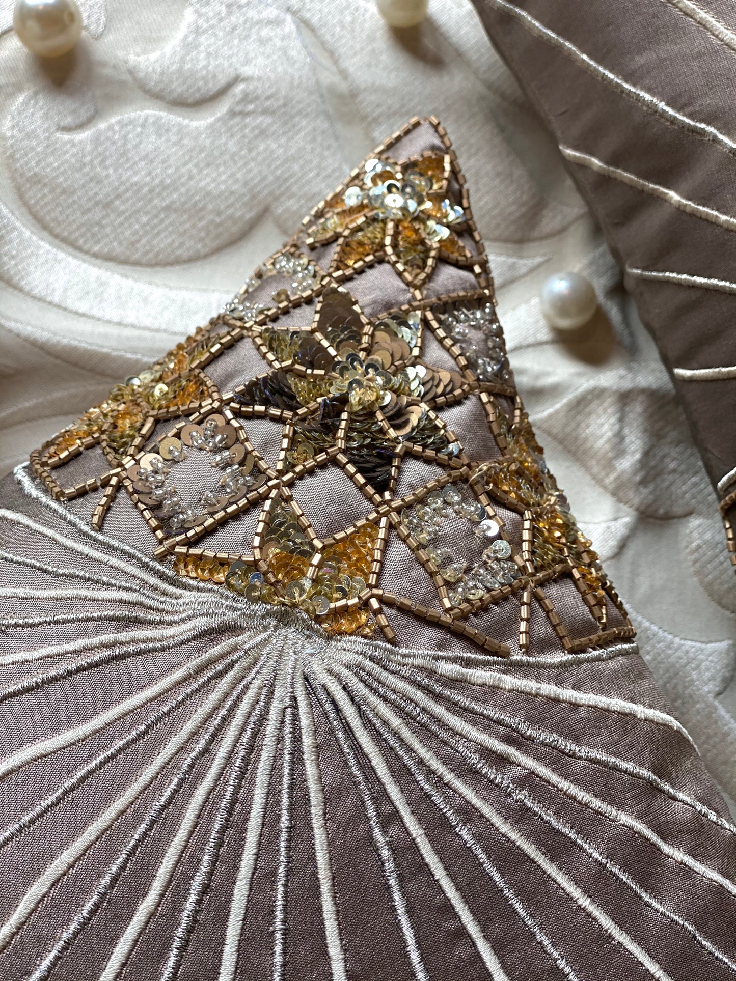 THE SADDLE BROWN SUN CUSHION COVER