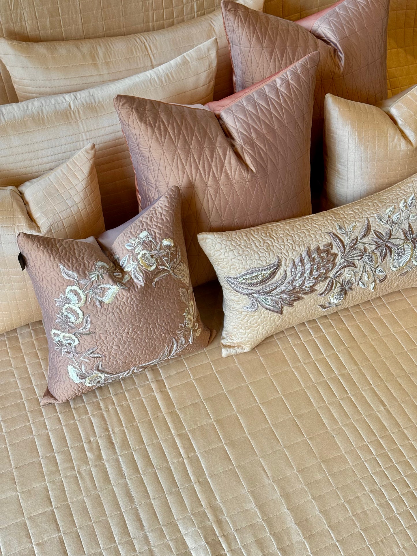 The Elysia Bedding Set