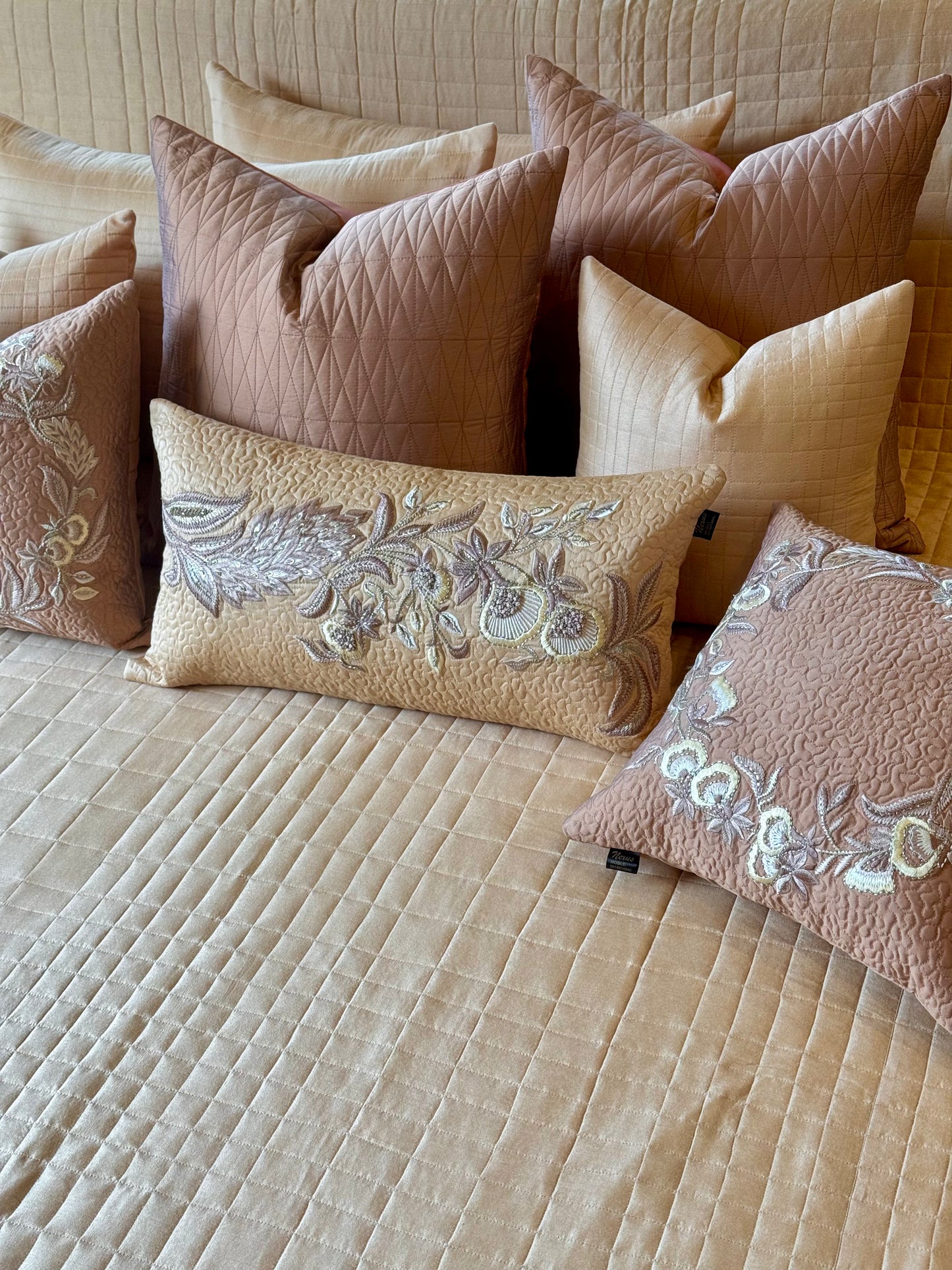The Elysia Bedding Set