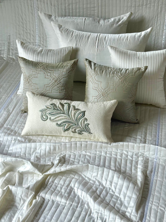 The White & Green Cotton Bedding Set