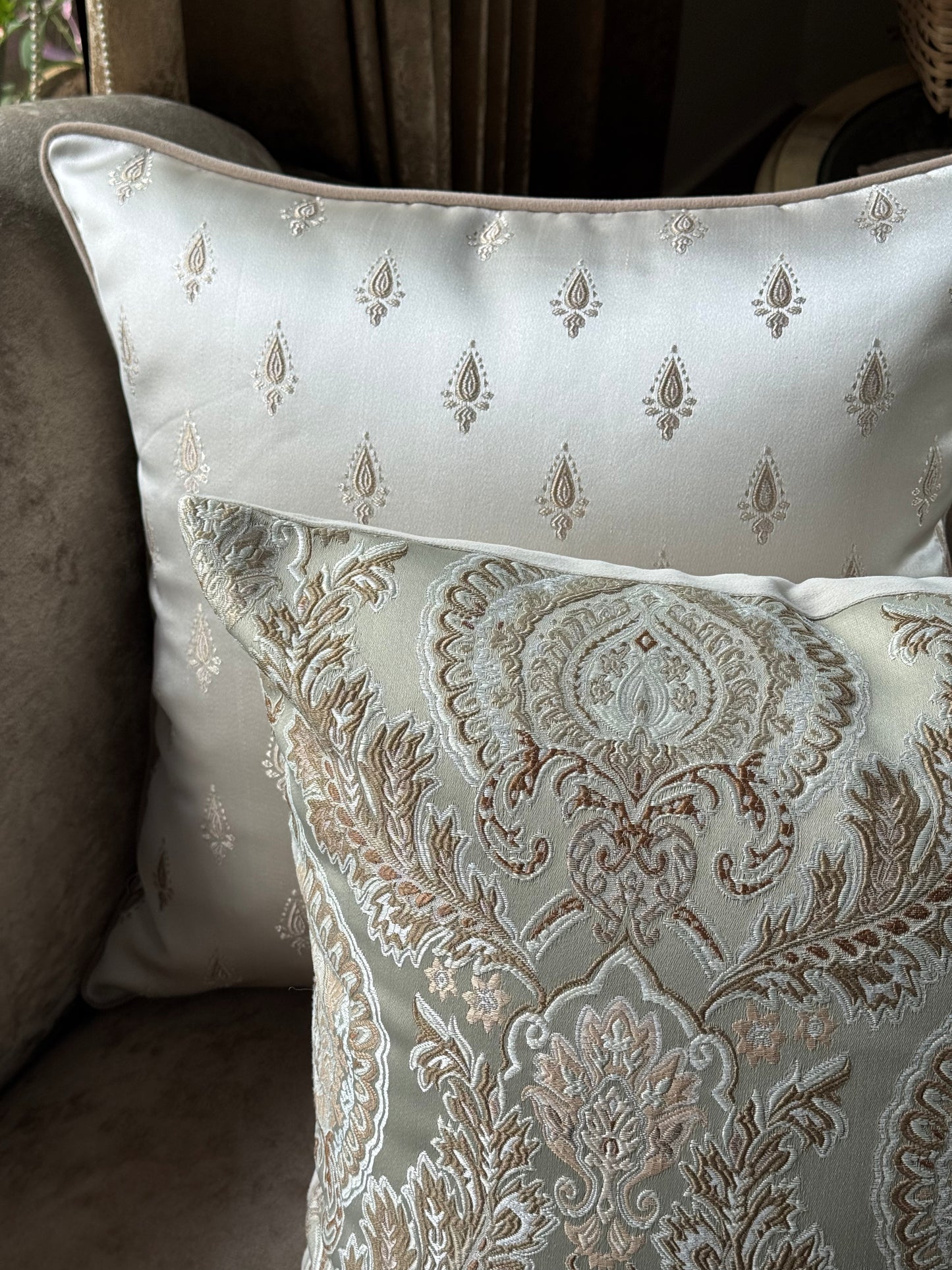 The Champagne Motif Cushion Cover