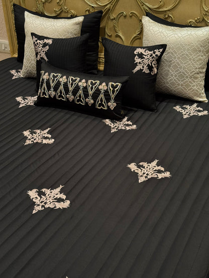 The Black Baroque Bedding Set