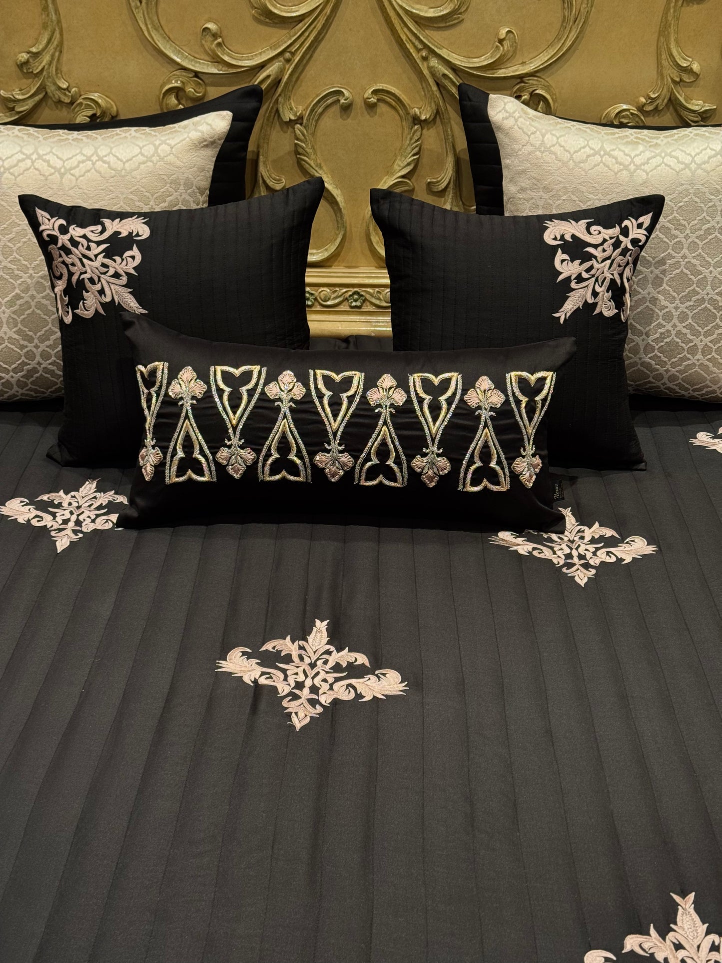 The Black Baroque Bedding Set