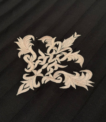 The Black Baroque Bedding Set