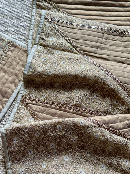 The Gold Lace Table Linen