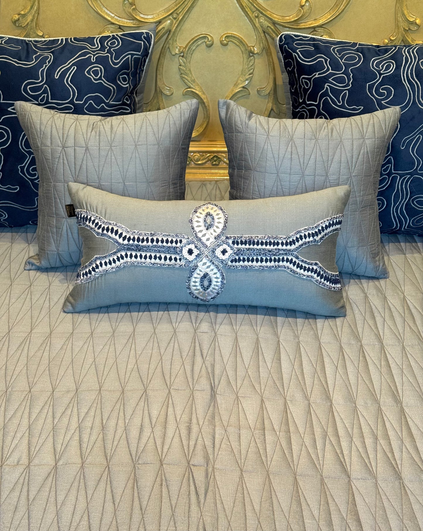 The Grey Blue Swirl Bedding Set