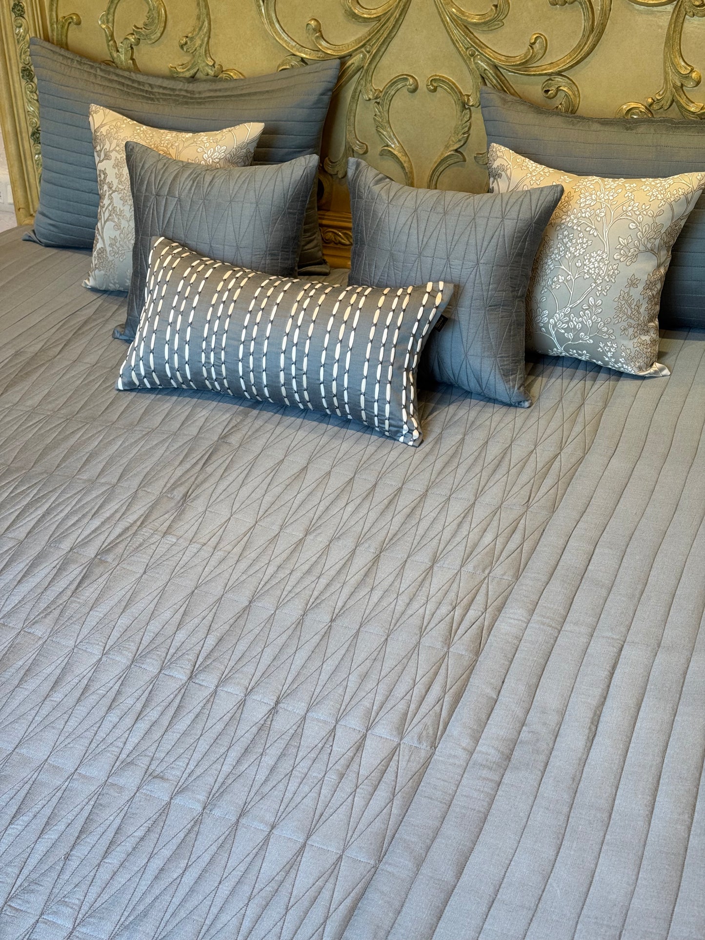 The Grey Mist Bedding Set