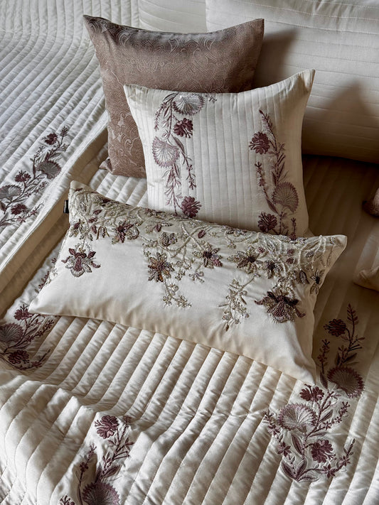 The Cream Bloomé Bedding Set