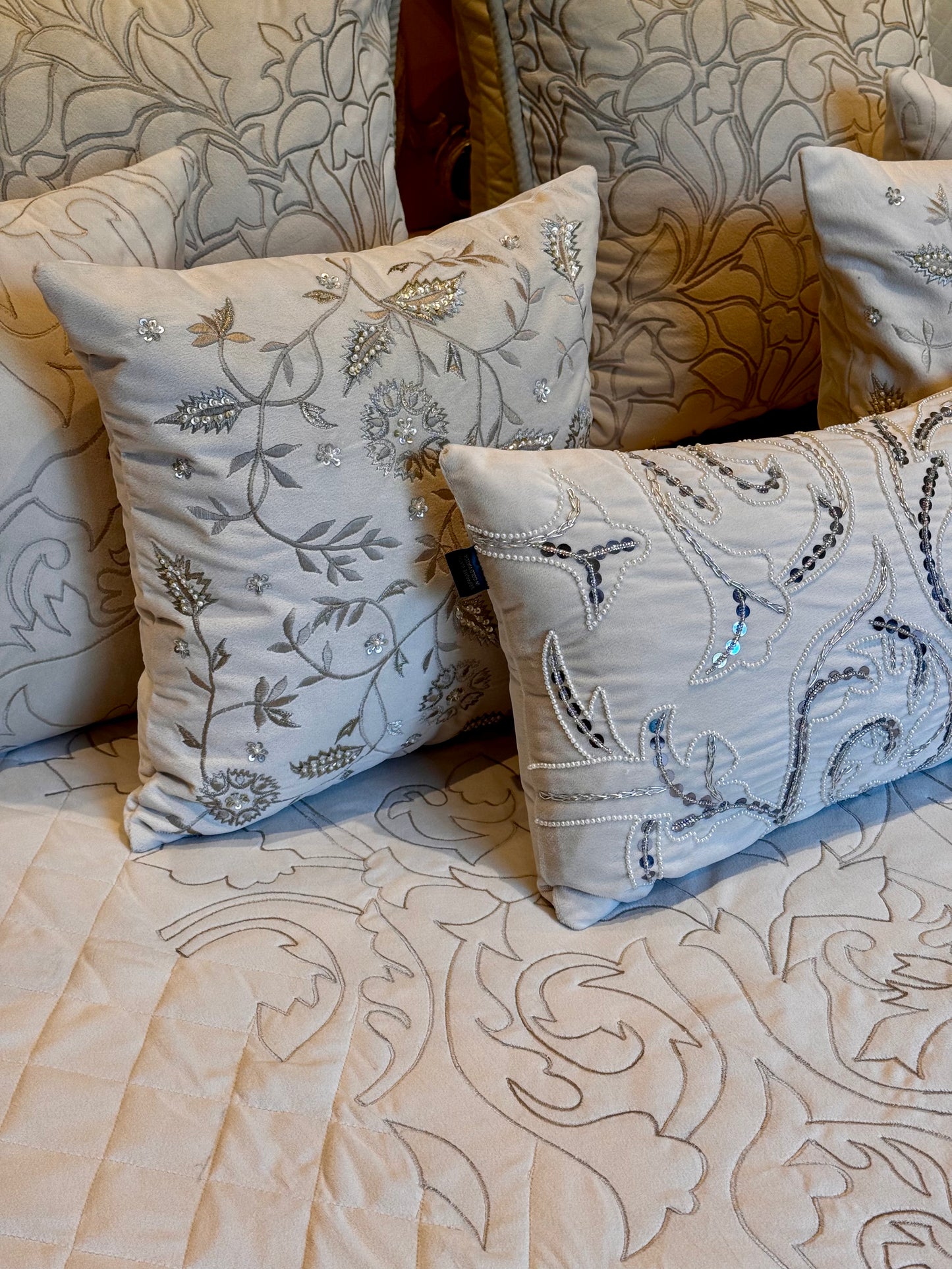 The Off-White Carving Bedding Set