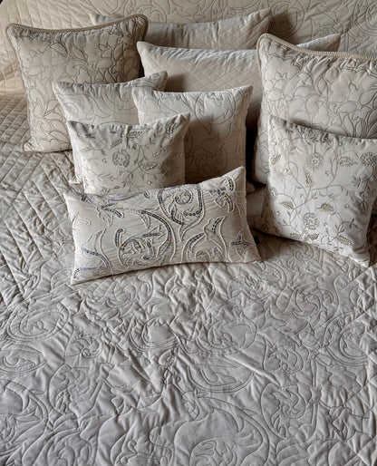 The Off-White Carving Bedding Set