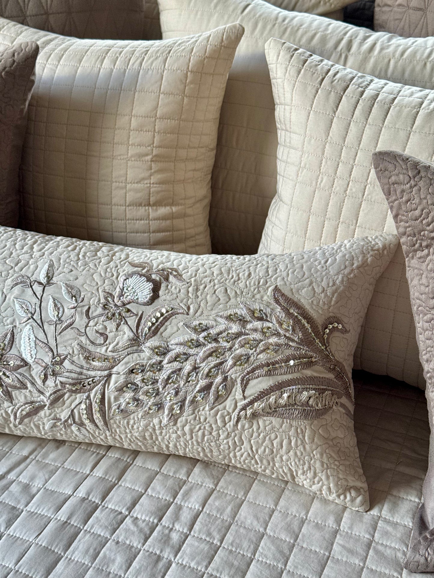 The Soft Beige Vintage Bedding Set