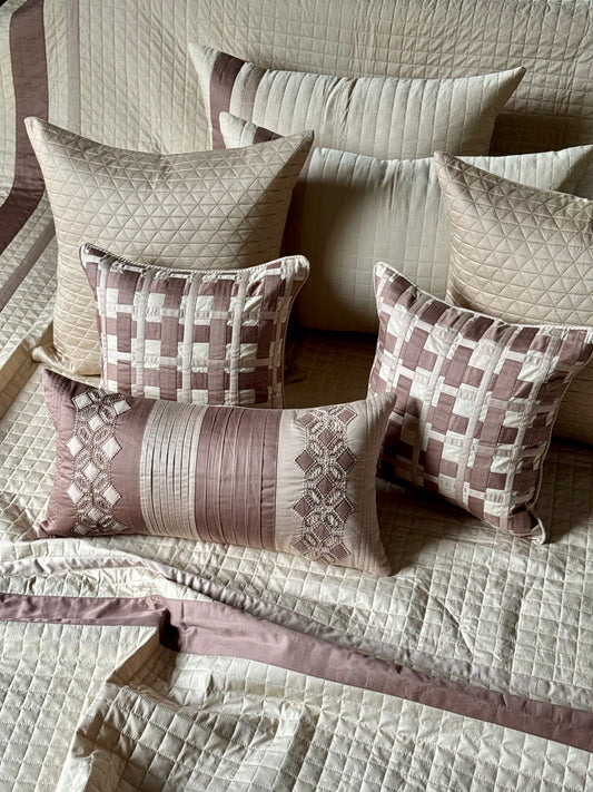 The Taupe Geometry Bedding Set
