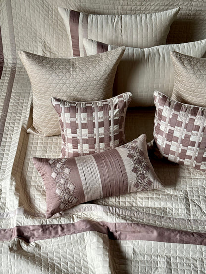 The Taupe Geometry Bedding Set