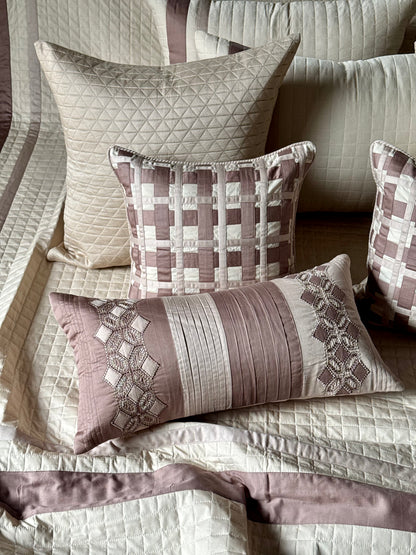 The Taupe Geometry Bedding Set