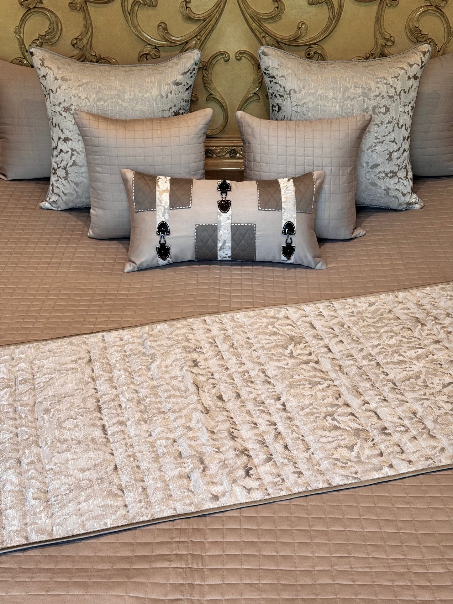 The Grey Soft Weave Bedding Set