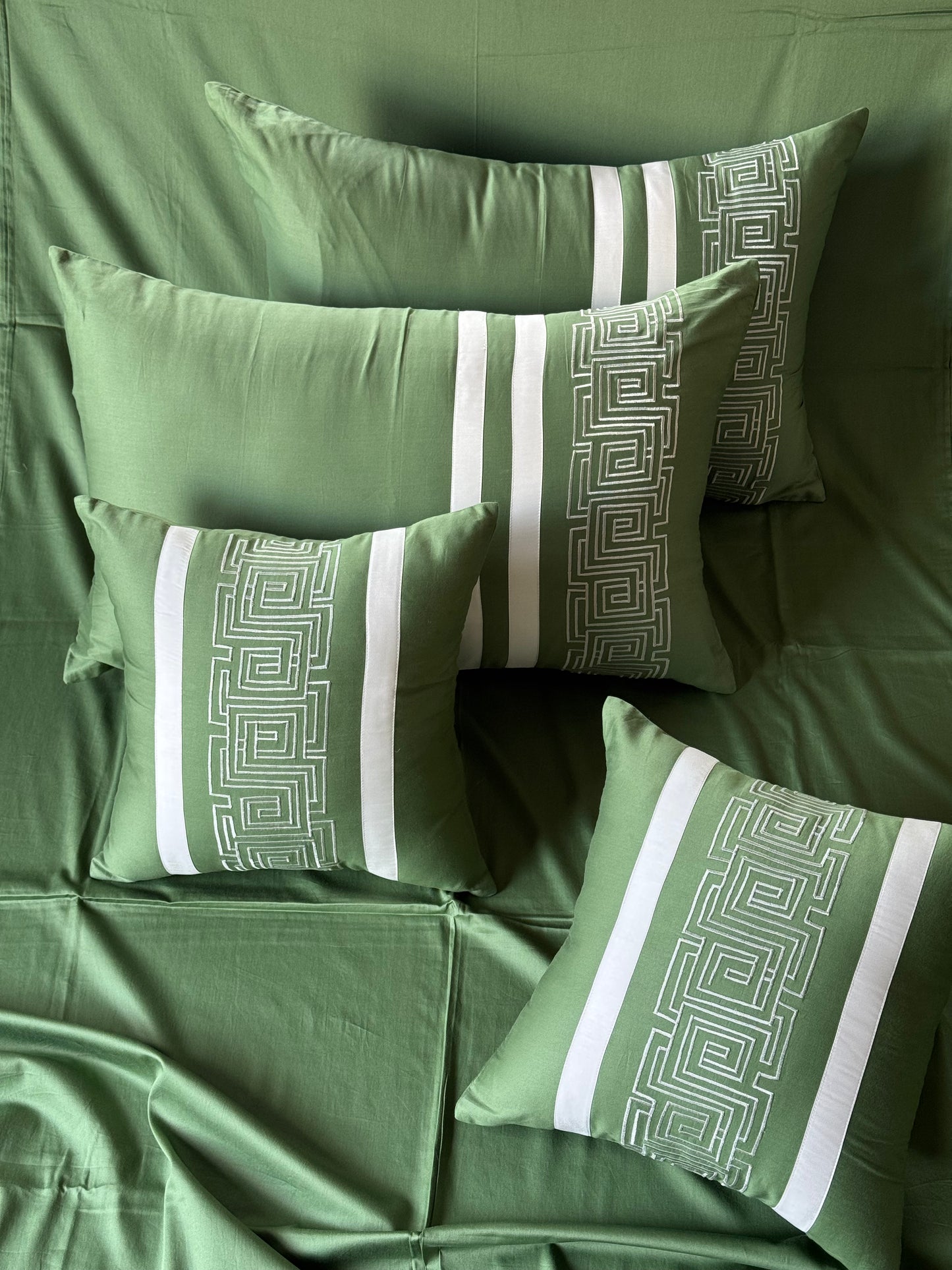 The Parrot Green Grammy Bedsheet Set