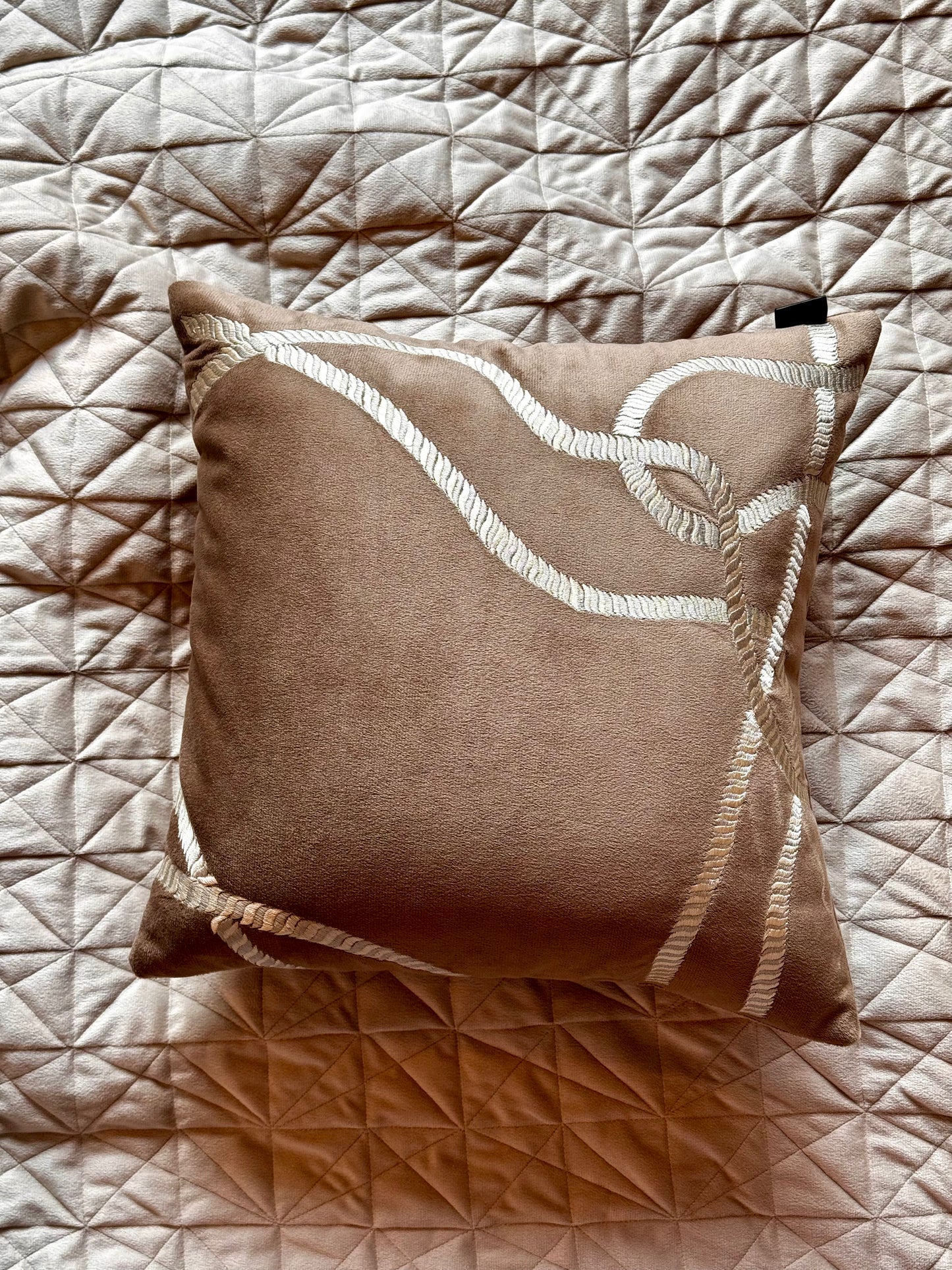 THE BROWN ROPE CUSHION COVER