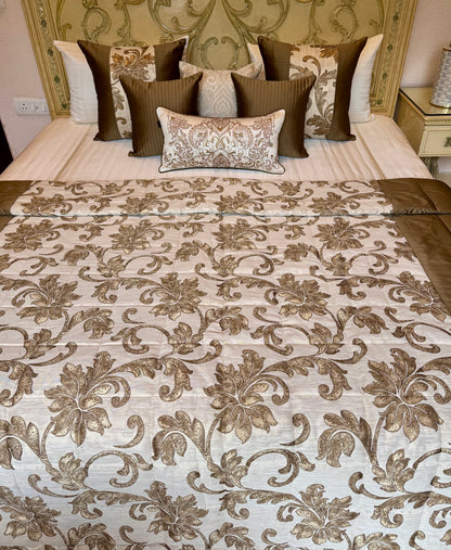 The Gold Jacquard Quilt Set