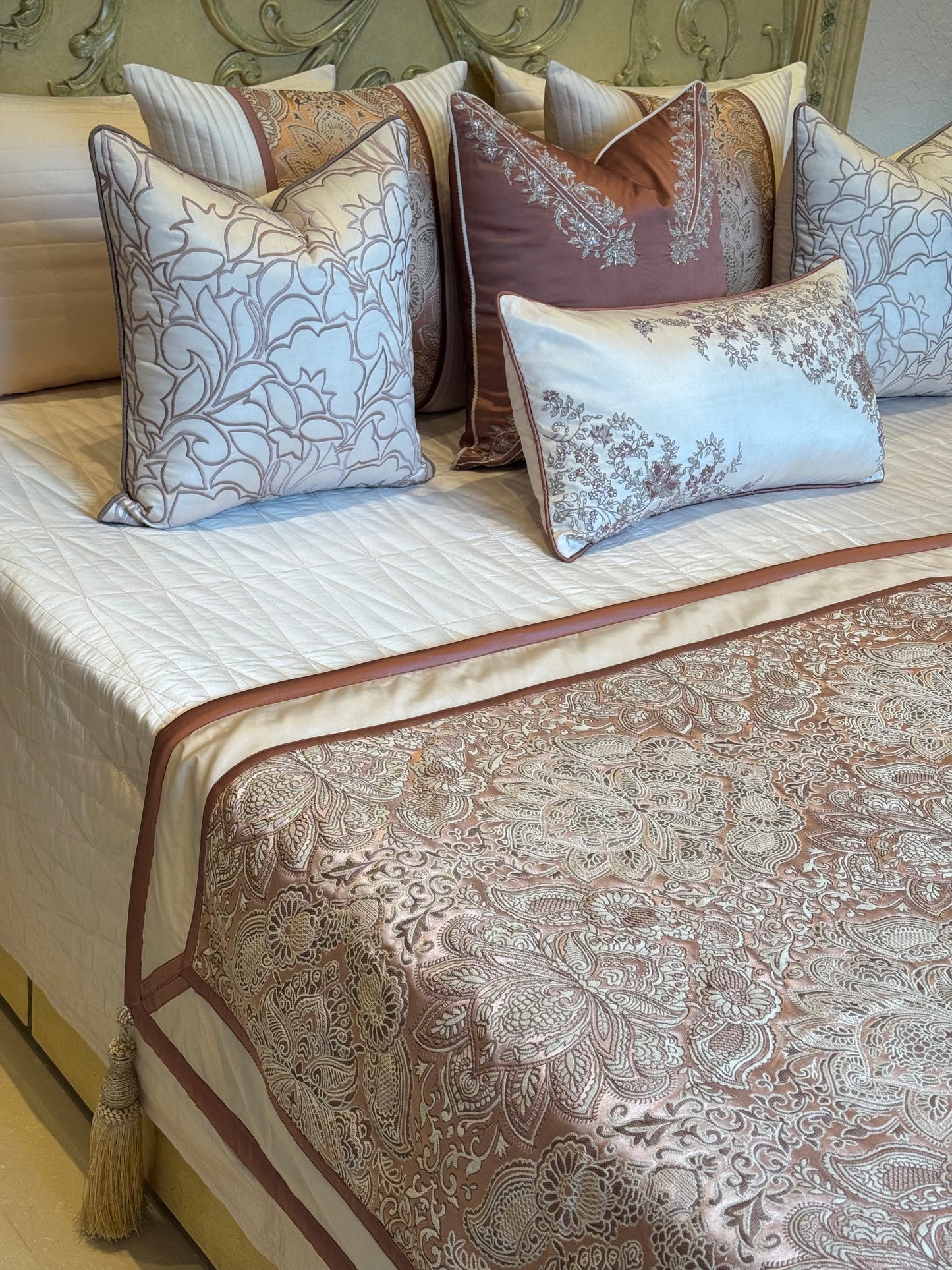 The Blush Ornate Paisley Bedding Set