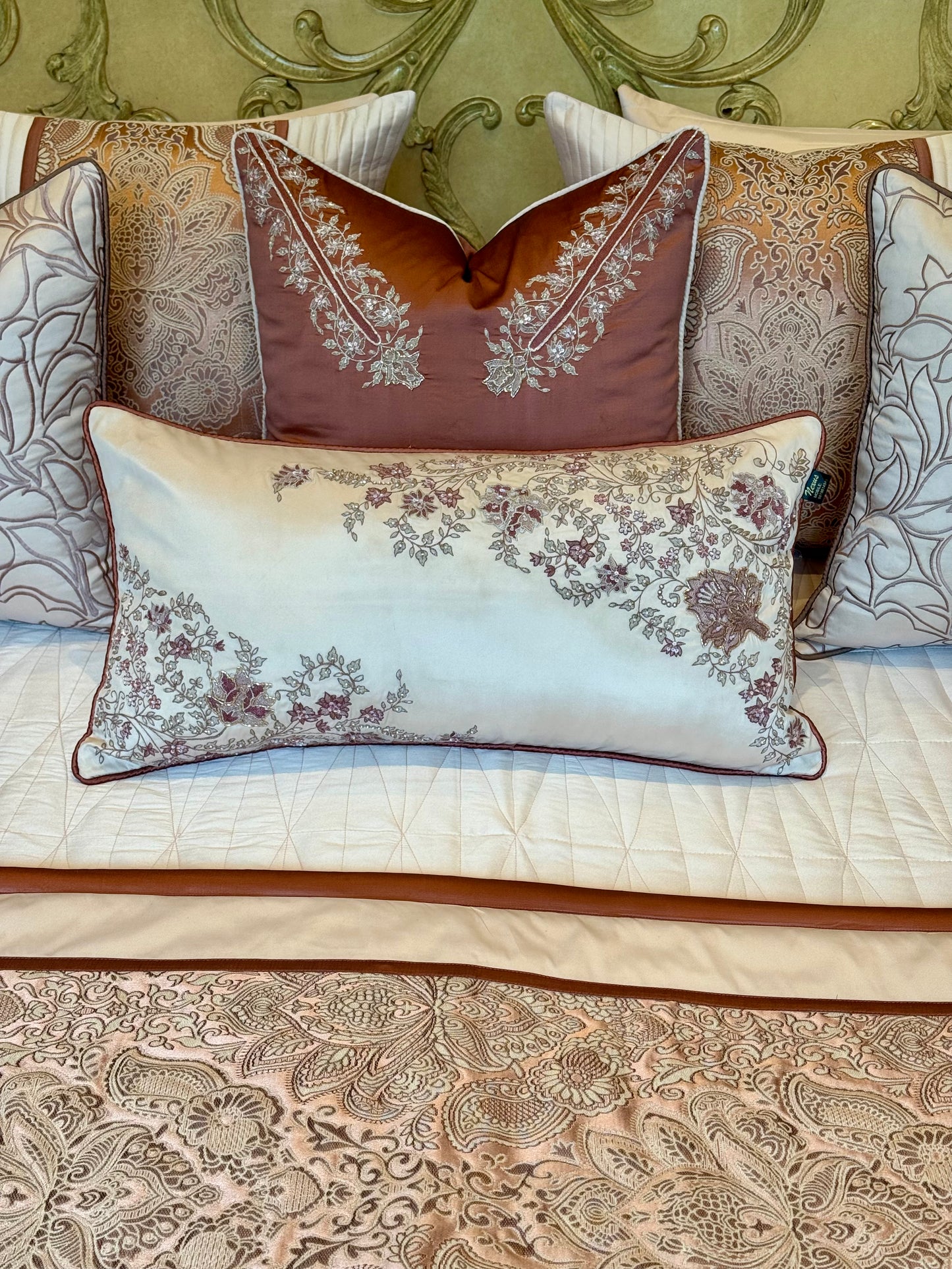 The Blush Ornate Paisley Bedding Set