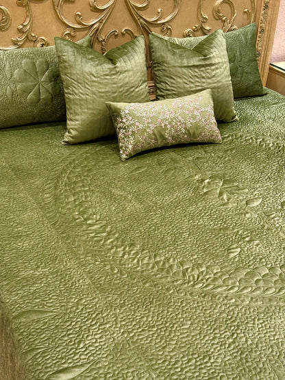 The Soft Green Suede Bedding Set