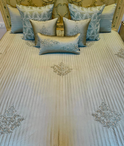 The Soft Green Mellow Bedding Set