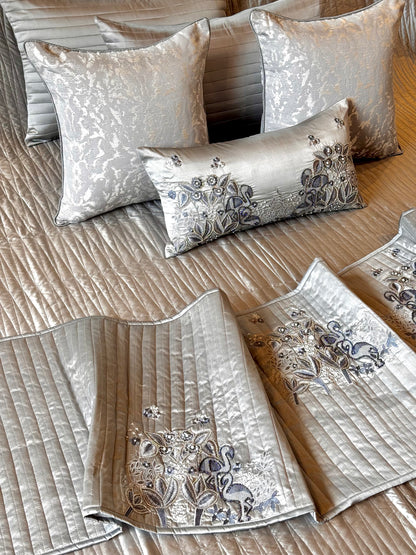 The Silver Swan Bedding Set