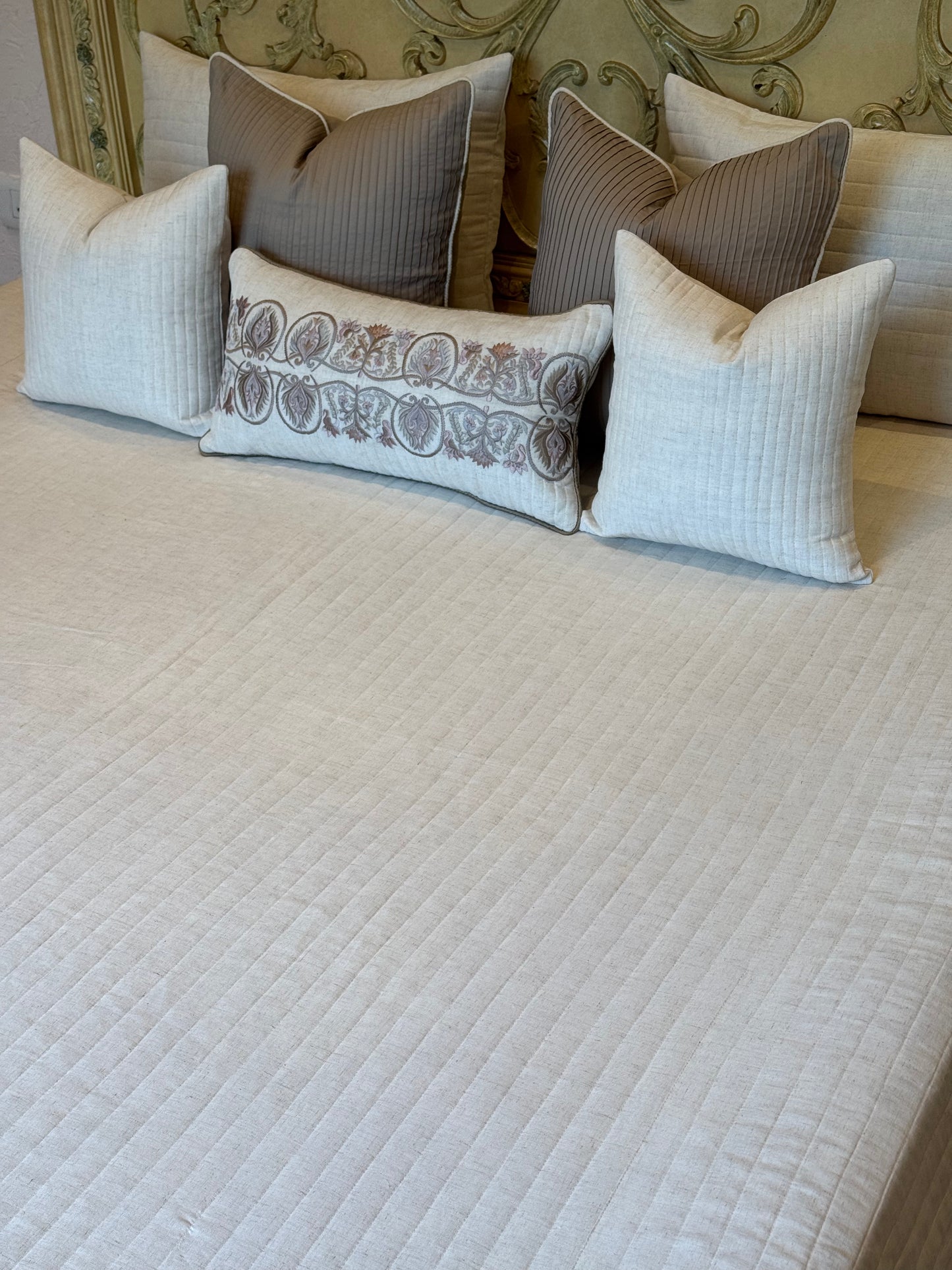 The Soft Linen Peonies Bedding Set