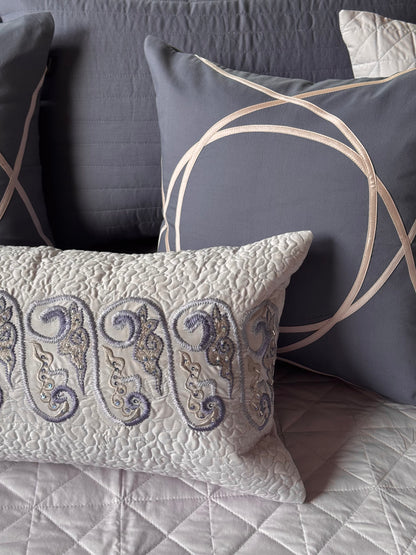 The Cotton Lilac Blue Bedding Set