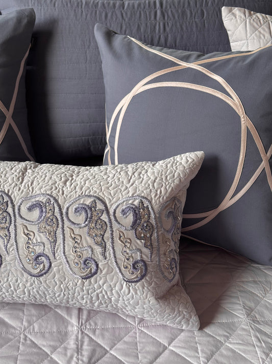The Cotton Lilac Blue Bedding Set
