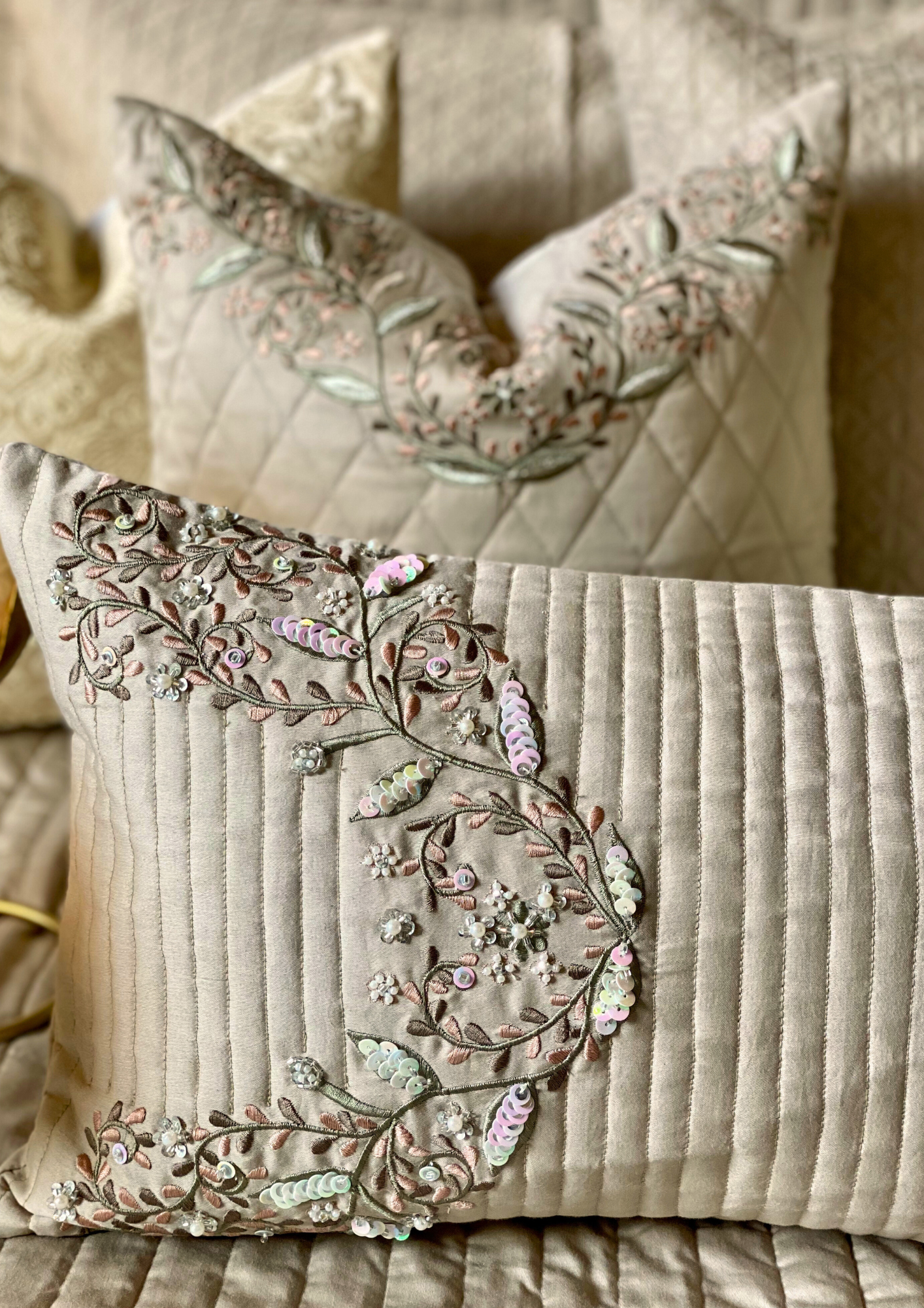 THE BEIGE ELLA BEDDING SET