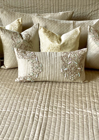 THE BEIGE ELLA BEDDING SET