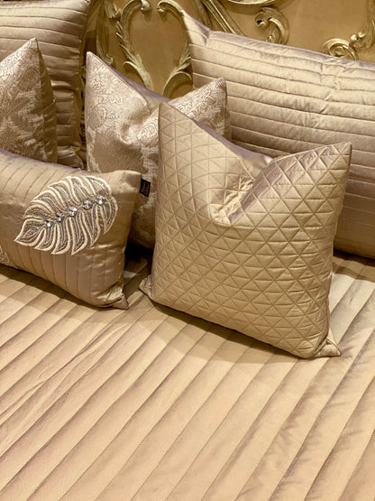 THE GOLD FALL BEDDING SET
